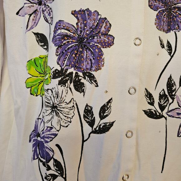 Quacker Factory White with Flowers 3/4 Sleeve Top Size M Grandmacore Mature - Picture 3 of 8